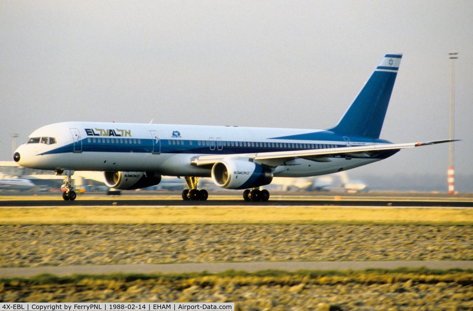 4X-EBL, 1987 Boeing 757-258 C/N 23917, ELAL B752 departing