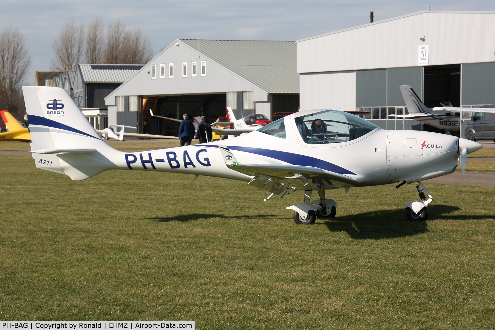 PH-BAG, 2015 Aquila AT01-100A C/N AT01-100A-328, at ehmz