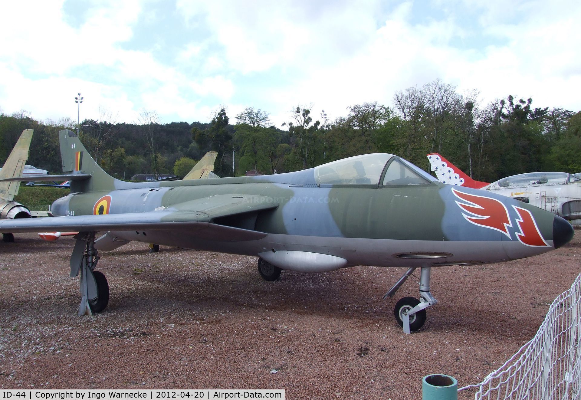ID-44, Hawker Hunter F.4 C/N AF/HOF57, Hawker Hunter F4 at the Musee de l'Aviation du Chateau, Savigny-les-Beaune