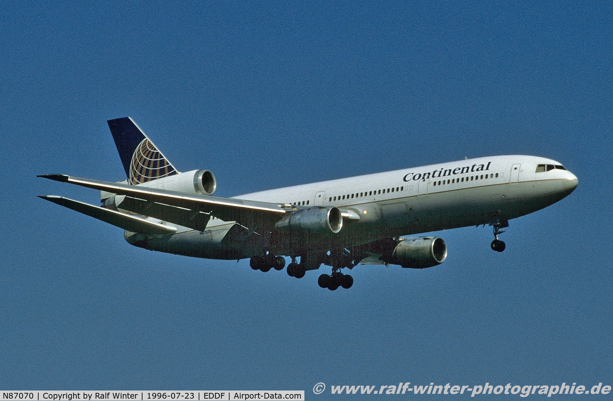 N87070, 1982 McDonnell Douglas DC-10-30 C/N 48292, McDonnell Douglas DC-10-30 - Continental Airlines - 48292 - N87070 - 23.07.1996 - FRA