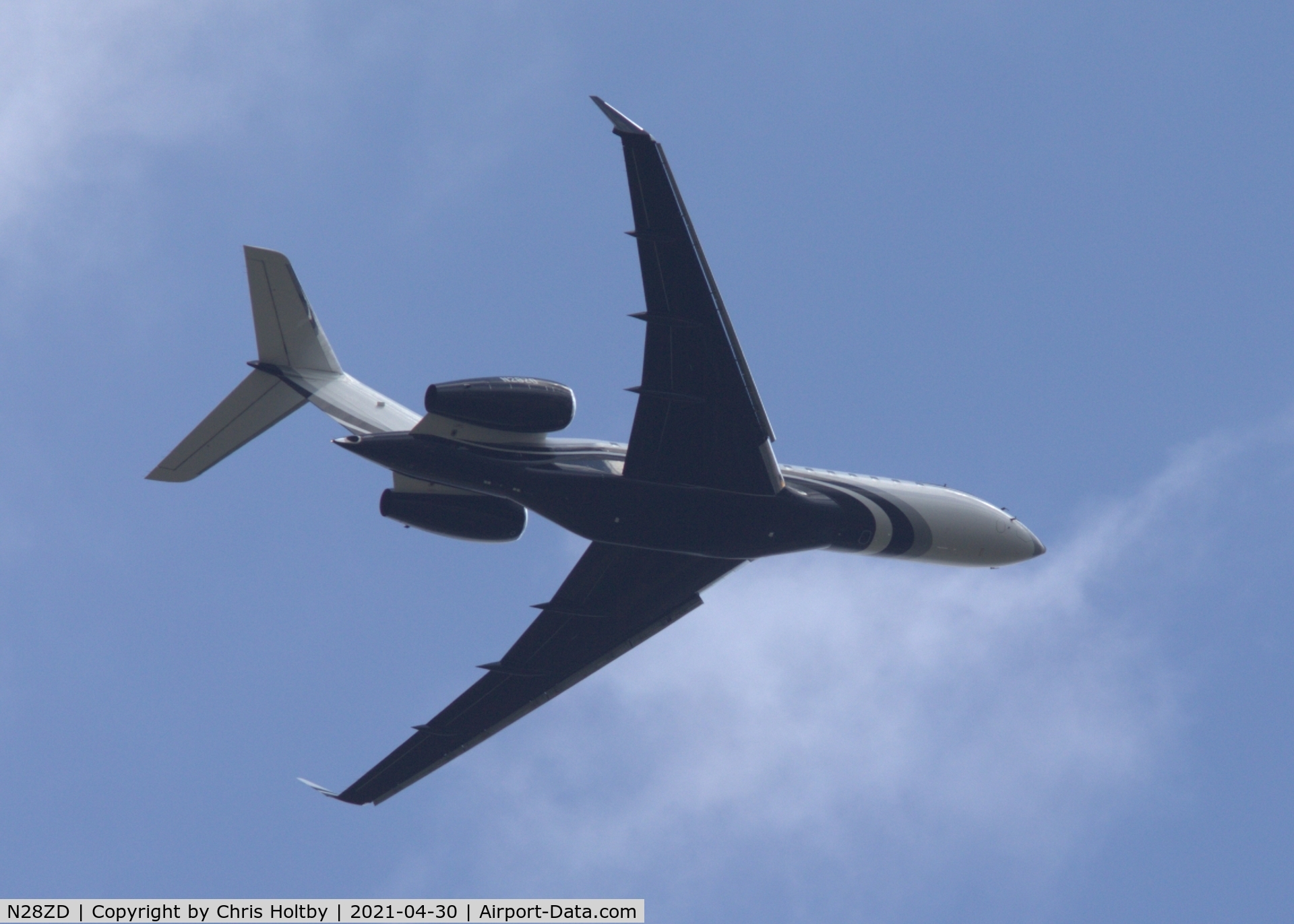 N28ZD, 2006 Bombardier BD-700-1A10 Global Express C/N 9191, Past Amwell, Herts & into London Stansted