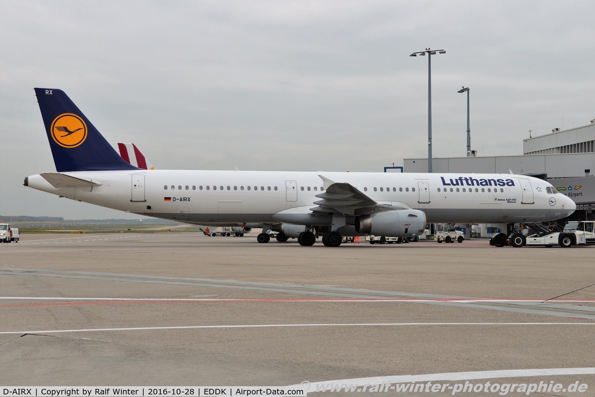 D-AIRX, 1998 Airbus A321-131 C/N 0887, Airbus A321-131 - LH DLH Lufthansa 'Weimar' - 887 - D-AIRX - 28.10.2016 - CGN