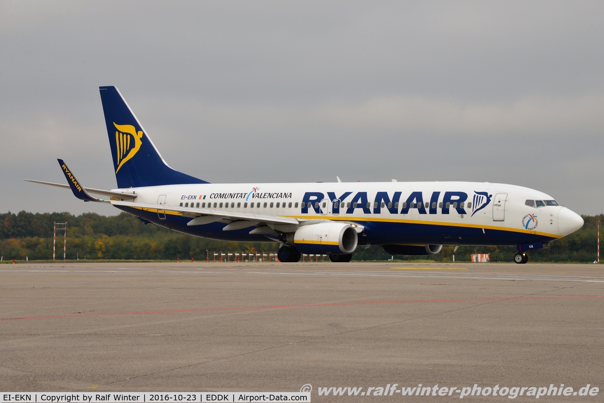 EI-EKN, 2010 Boeing 737-8AS C/N 35026, Boeing 737-8AS(W) - FR RYR Ryanair 'Comunitat Velencia' - 35026 - EI-EKN - 23.10.2016 - CGN