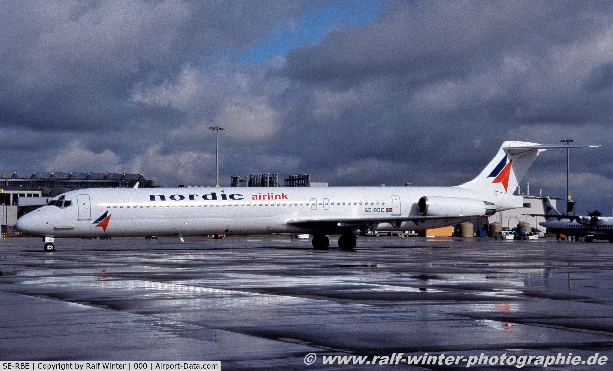 SE-RBE, 1982 McDonnell Douglas MD-82 (DC-9-82) C/N 49152, McDonnell Douglas MD-82 - Nordic Airlink - 49152 - SE-RBE