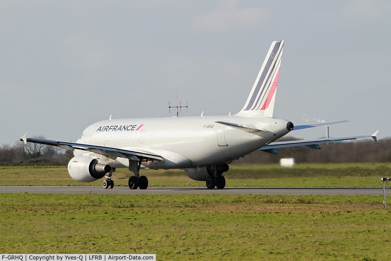 F-GRHQ, 2000 Airbus A319-111 C/N 1404, Airbus A319-111, Take off run rwy 25L, Brest-Bretagne airport (LFRB-BES)