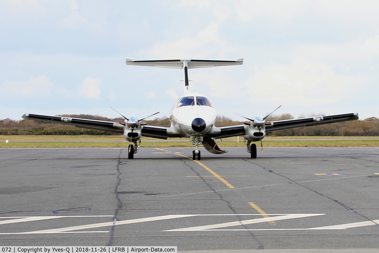 072, Embraer EMB-121AA Xingu C/N 121072, Embraer EMB-121AA Xingu, Parked, Brest-Bretagne Airport (LFRB-BES)