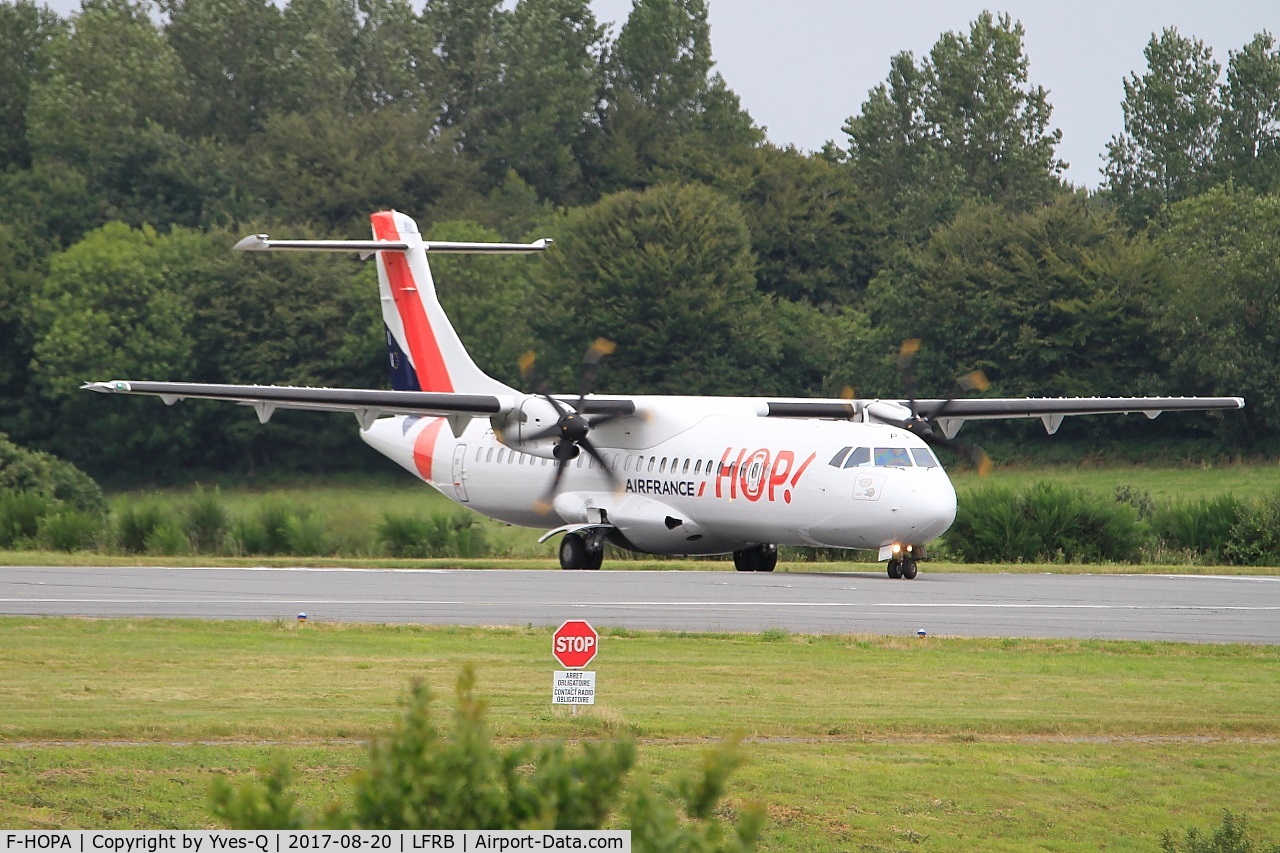 F-HOPA, 2013 ATR 72-600 C/N 1042, ATR 72-600, Lining up rwy 25L, Brest-Bretagne airport (LFRB-BES)