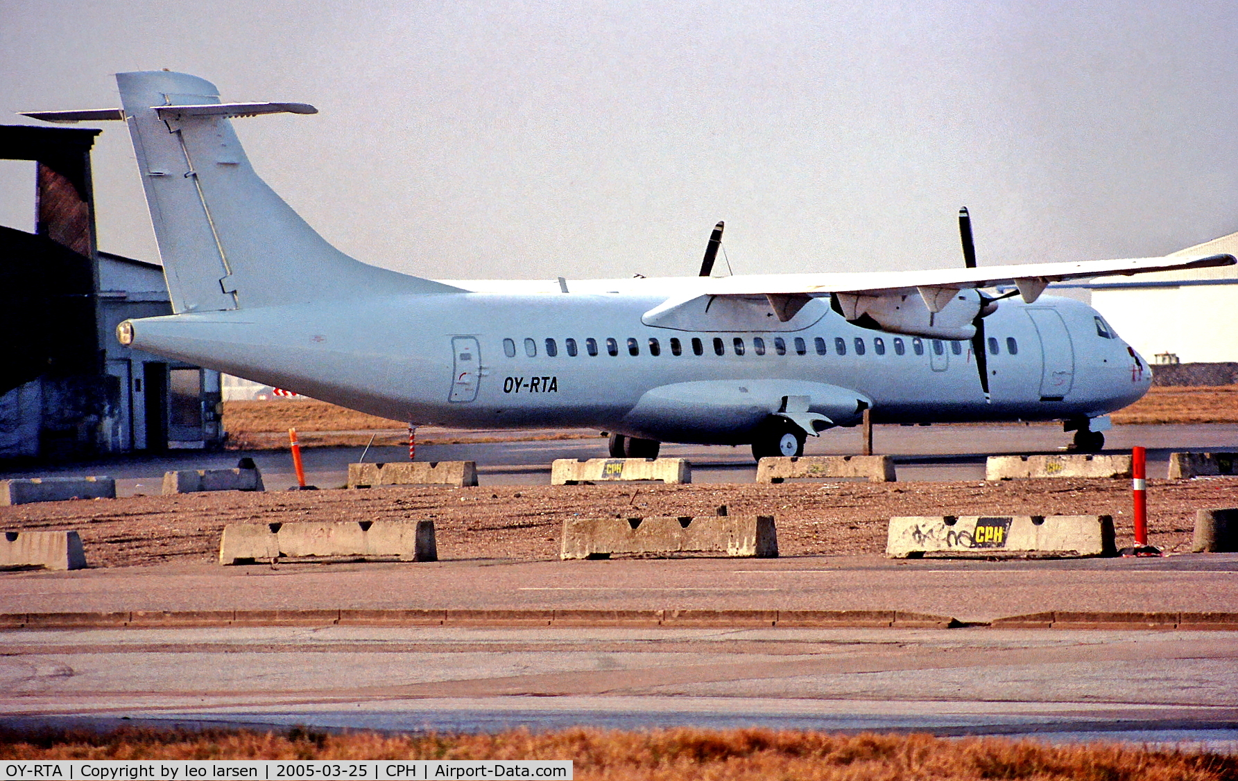 OY-RTA, 1991 ATR 72-202 C/N 260, Copenhagen 25.3.2005