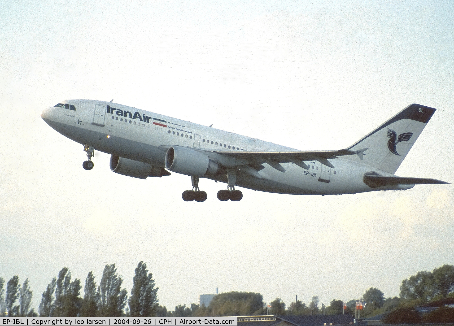 EP-IBL, 1987 Airbus A310-304 C/N 436, Copenhagen 26.9.2004