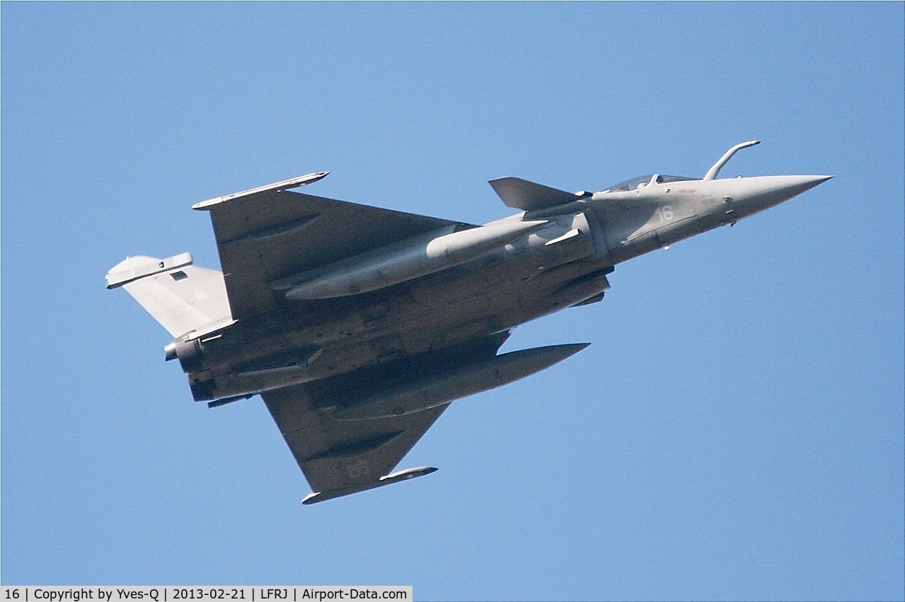 16, Dassault Rafale M C/N 16, Dassault Rafale M, Take off rwy 08 Landivisiau naval air base (LFRJ)