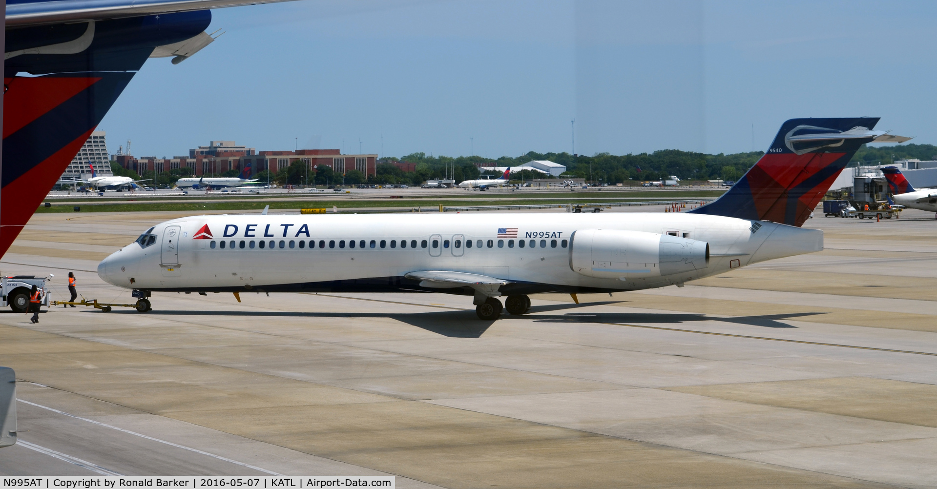 N995AT, 2002 Boeing 717-200 C/N 55139, Pushback Atlanta