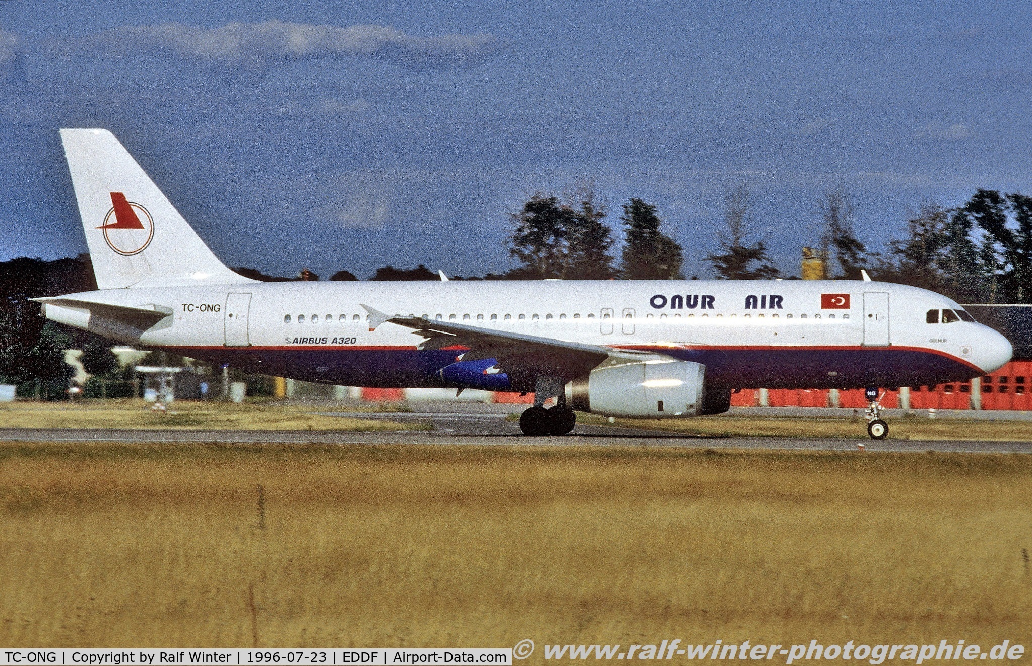 TC-ONG, 1992 Airbus A320-231 C/N 361, Airbus A320-231 - 8Q OHY Onur Air - 361 - TC-ONG - 23.07.1996 - FRA