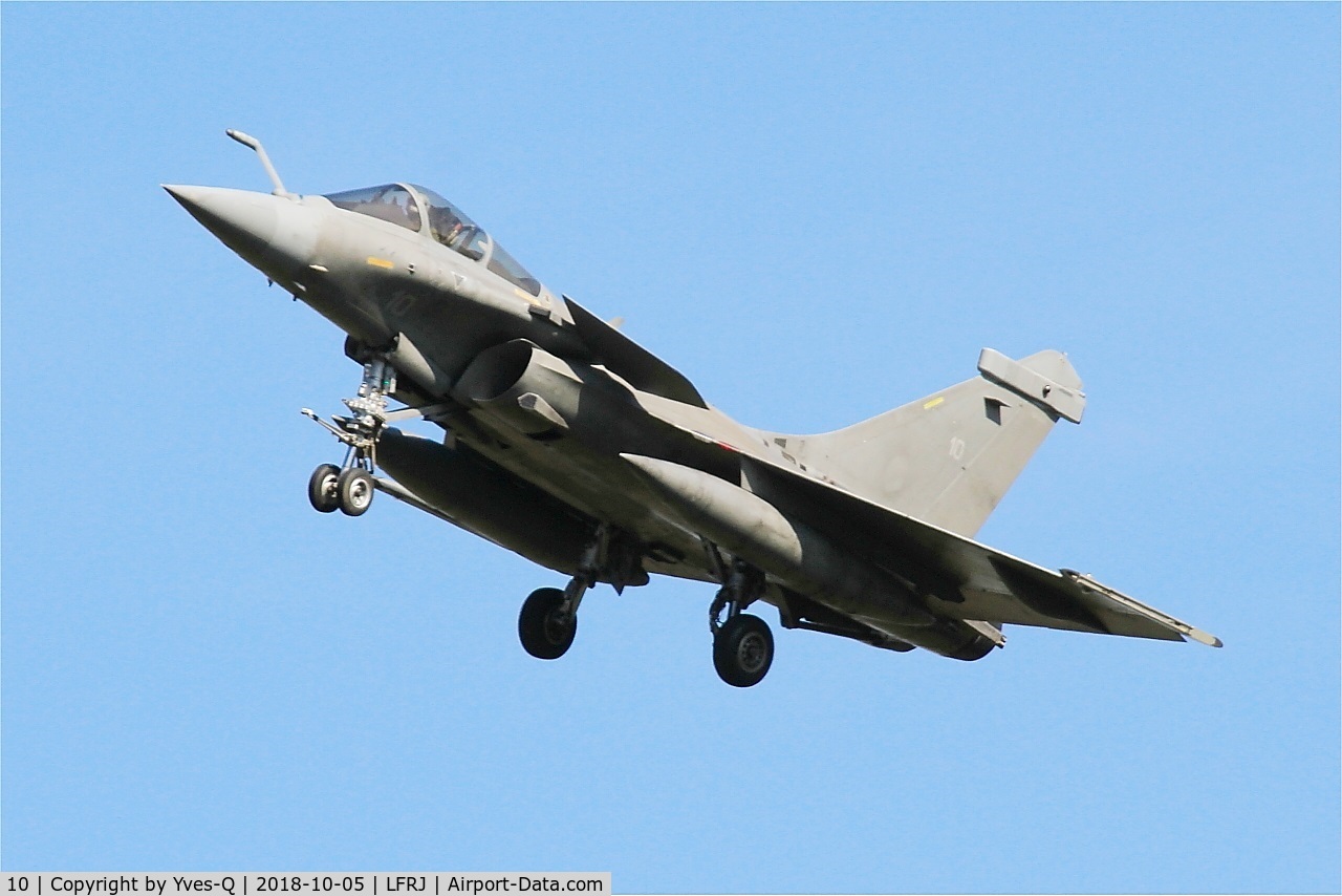 10, 2002 Dassault Rafale M C/N 10, Dassault Rafale M, Short approach rwy 26, Landivisiau Naval Air Base (LFRJ)
