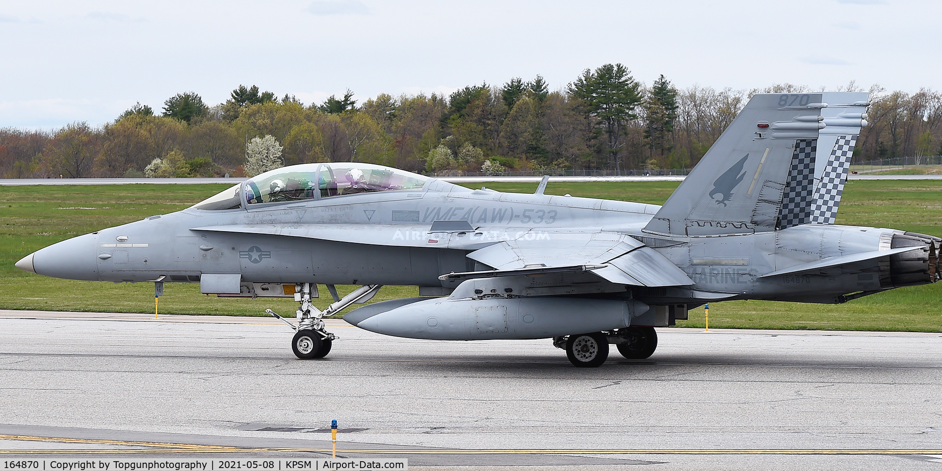 164870, McDonnell Douglas F/A-18D Hornet C/N 1202/D116, VMFA(AW)-533 HAWK88