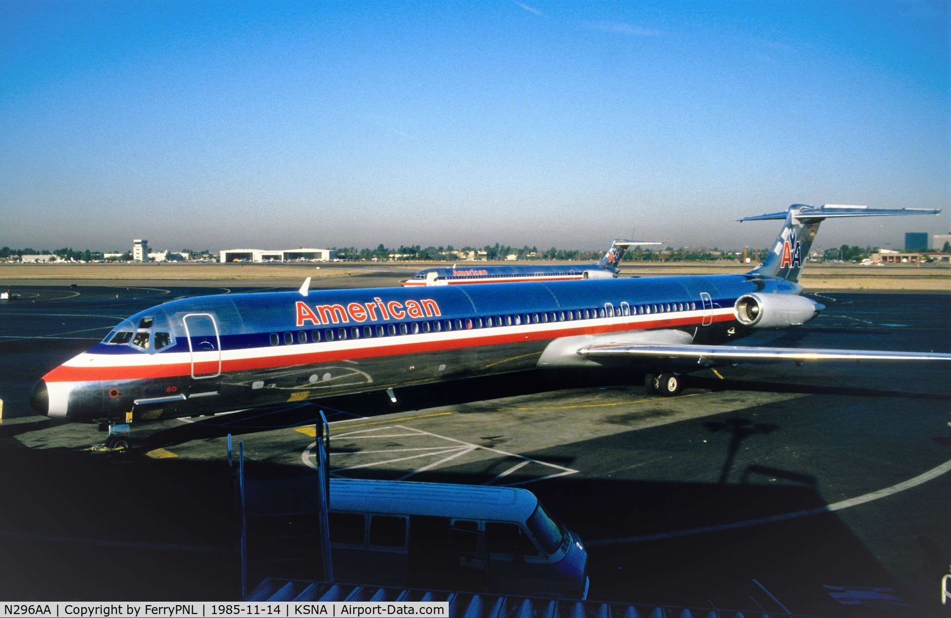 N296AA, 1985 McDonnell Douglas MD-82 (DC-9-82) C/N 49308, American MD82