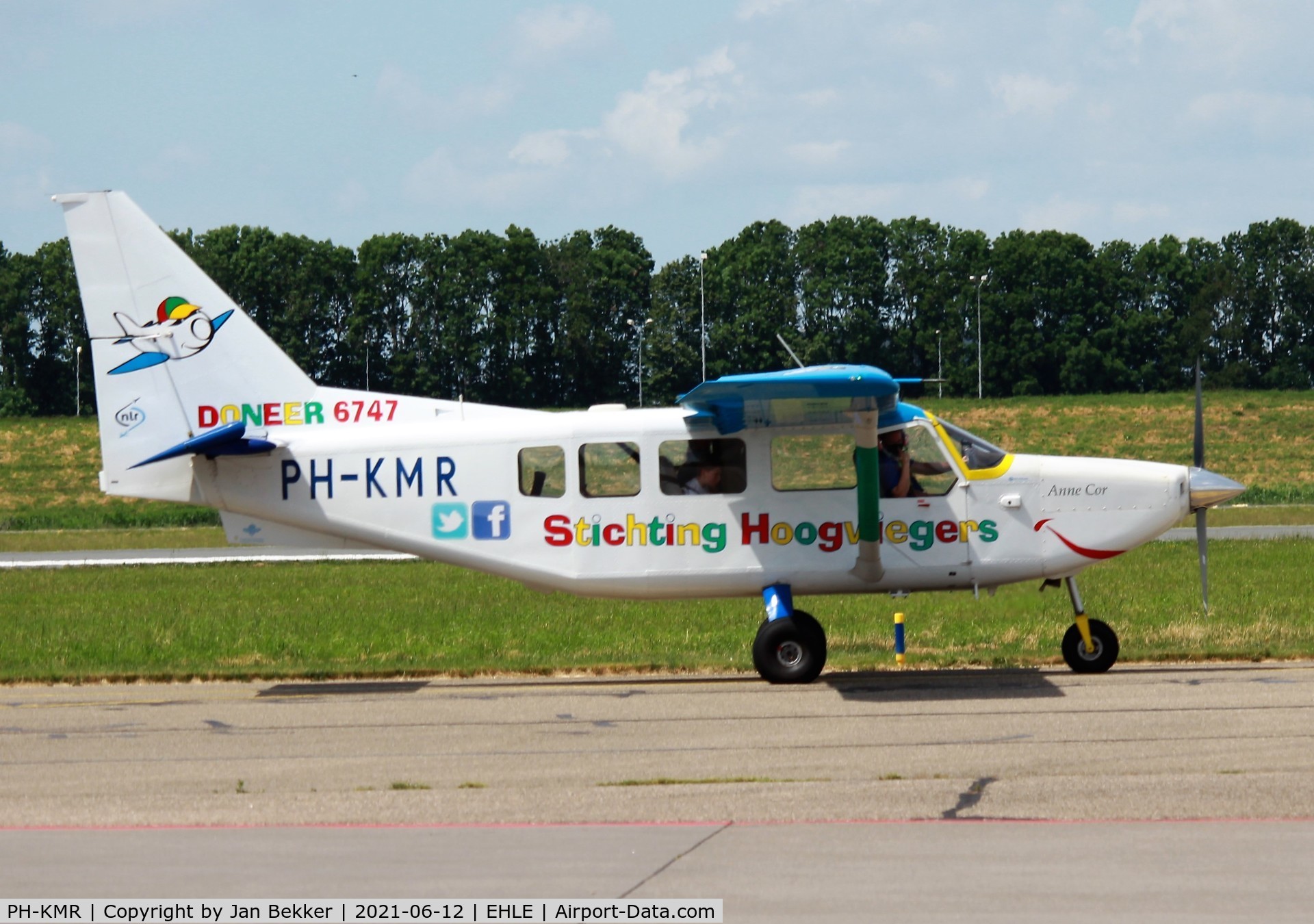 PH-KMR, 2005 Gippsland GA-8 Airvan C/N GA8-05-084, Lelystad Airport. Free flights for children with a handicap
