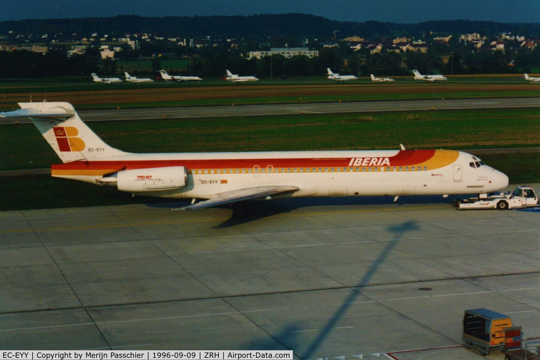 EC-EYY, 1990 McDonnell Douglas MD-87 (DC-9-87) C/N 49840, bought photo