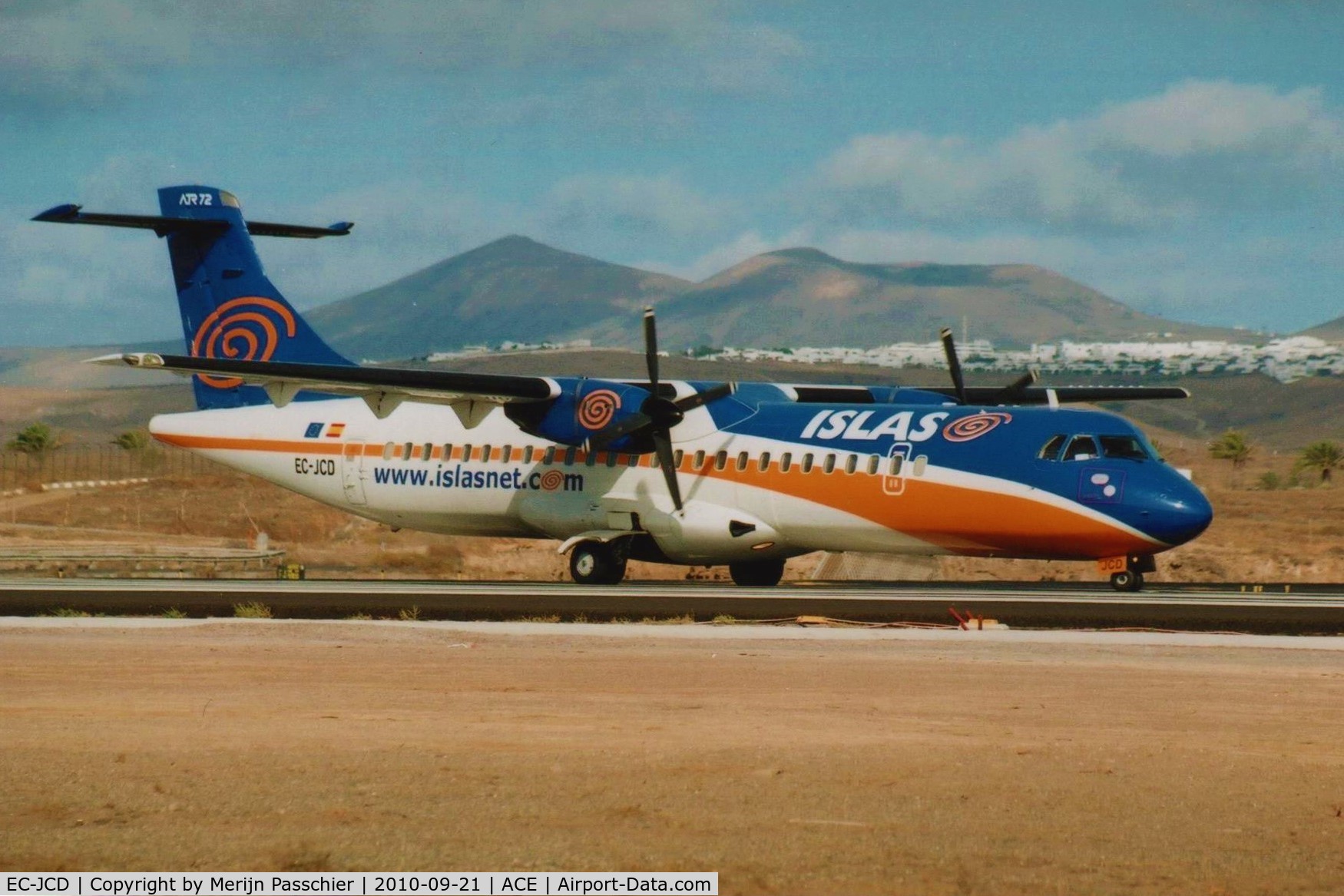 EC-JCD, 1995 ATR 72-202 C/N 452, bought photo