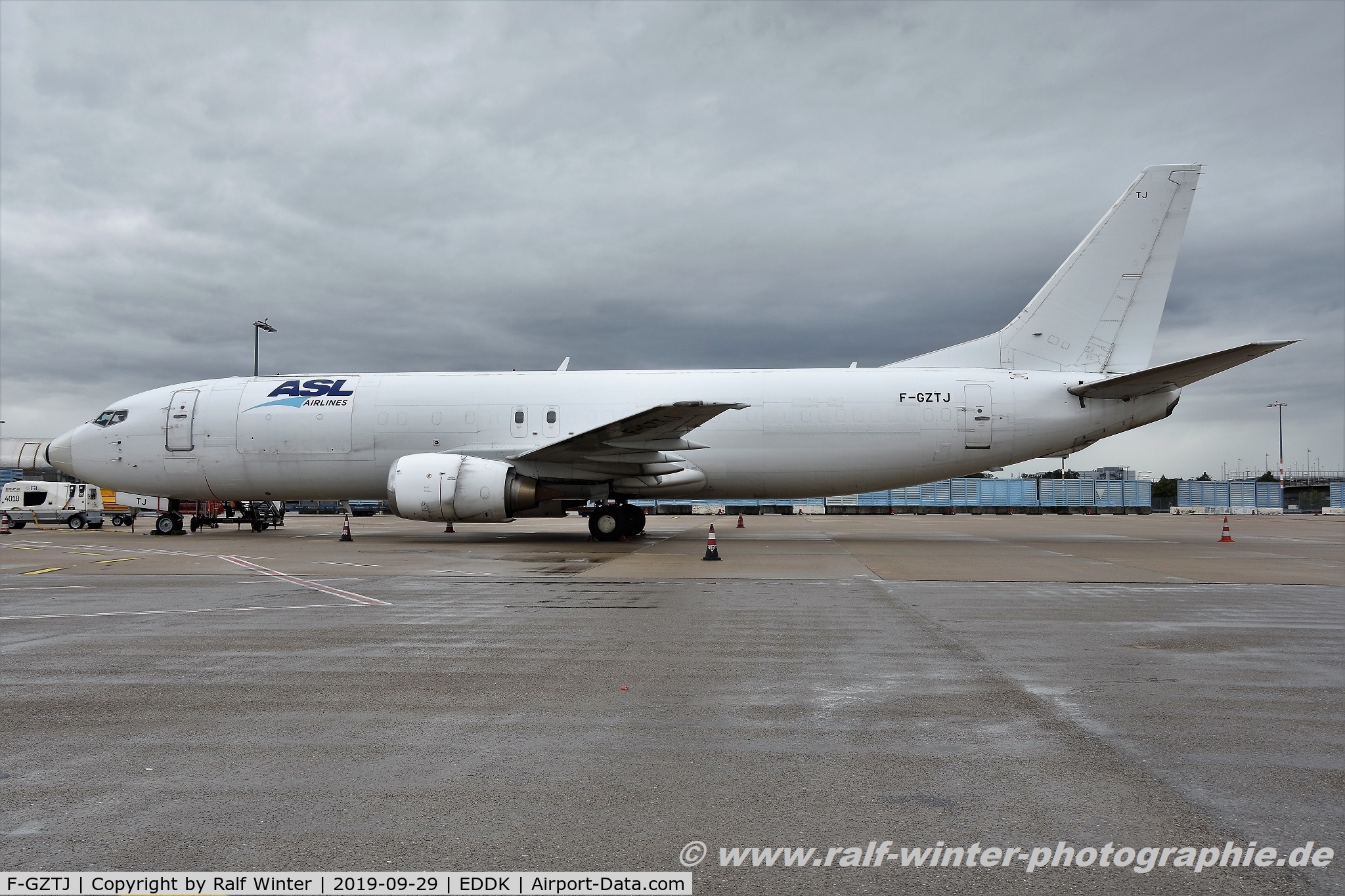 F-GZTJ, 1992 Boeing 737-4S3 C/N 25595, Boeing 737-4S3SF - ASL Airlines France - 25595 - F-GZTJ - 29.09.2019 - CGN