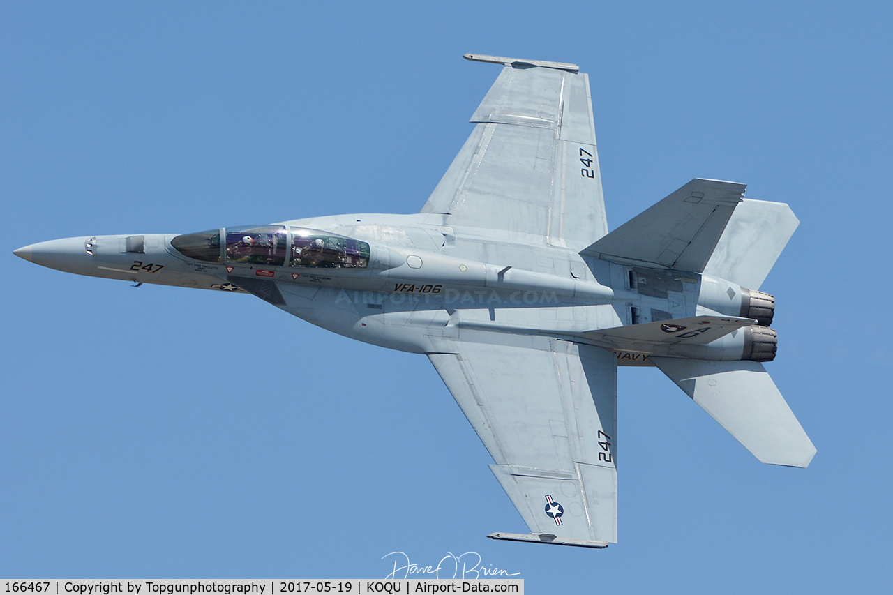 166467, Boeing F/A-18F Super Hornet C/N F102, Photo pass