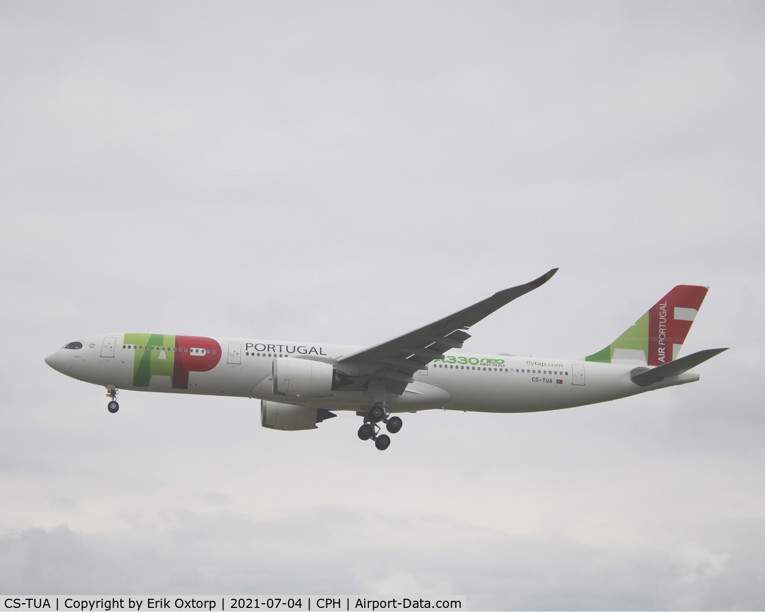 CS-TUA, 2017 Airbus A330-941 C/N 1819, CS-TUA landed rw 22L