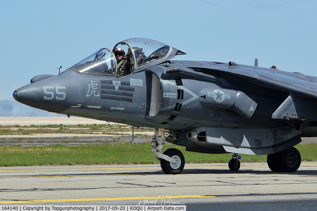 164140, McDonnell Douglas AV-8B Harrier II C/N 213, Harrier Demo taxing back
