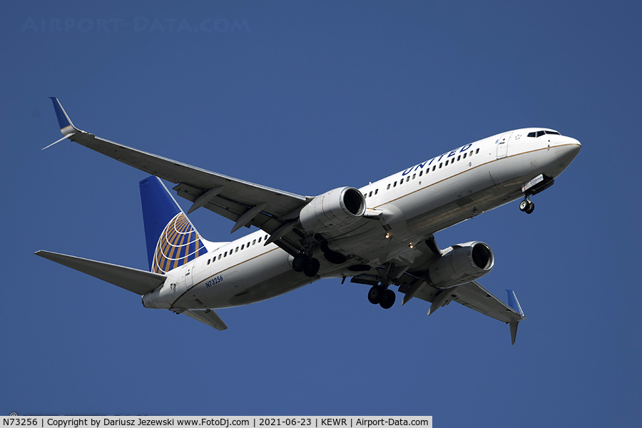 N73256, 2000 Boeing 737-824 C/N 30611, Boeing 737-824 - United Airlines  C/N 30611, N73256