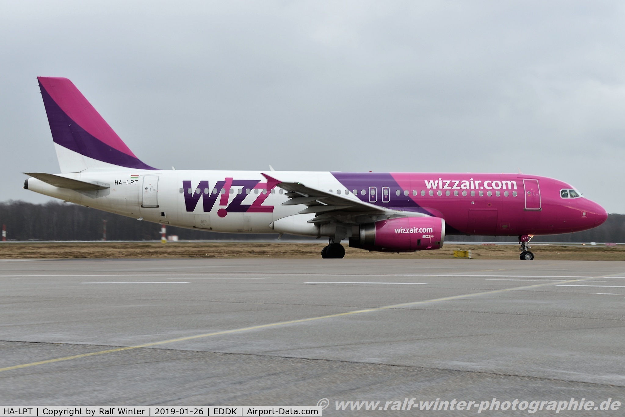 HA-LPT, 2009 Airbus A320-232 C/N 3807, Airbus A320-232 - W6 WZZ Wizz Air - 3807 - HA-LPT - 26.01.2019 - CGN