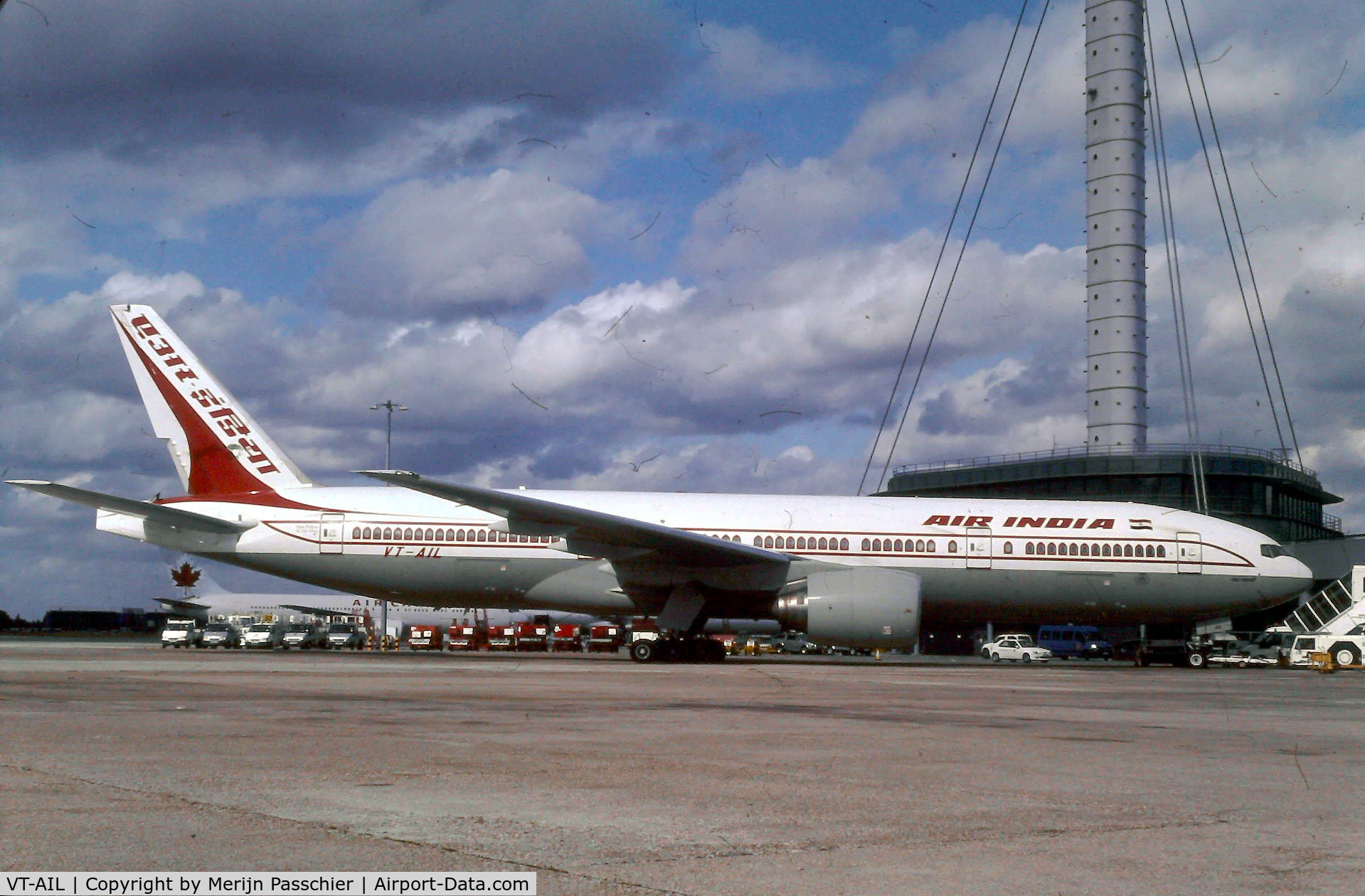 VT-AIL, 1997 Boeing 777-222 C/N 26935, eBay Slide