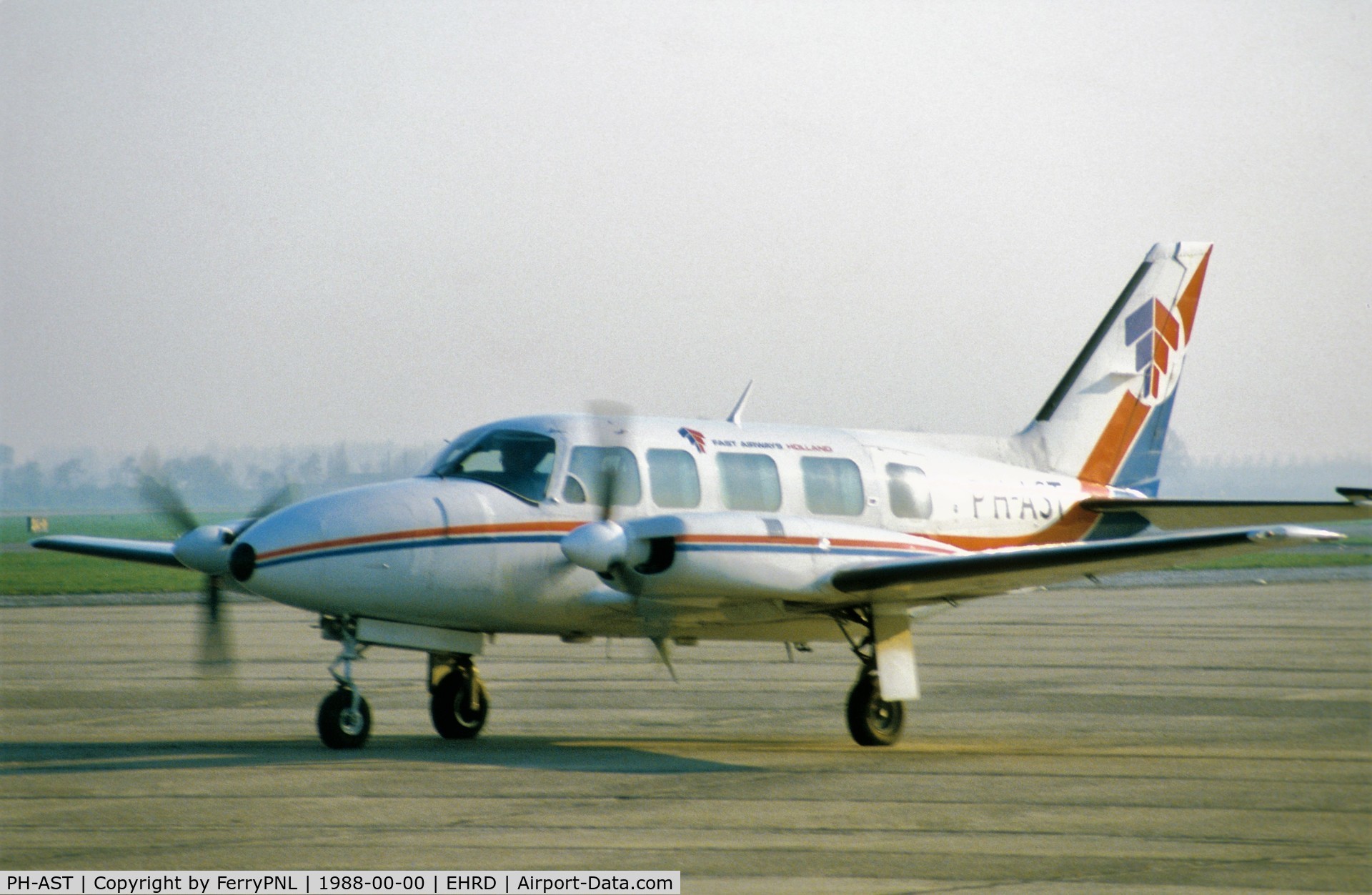 PH-AST, Piper PA-31-350 Navajo Chieftain C/N 31-7752046, Fast Airways Pa31