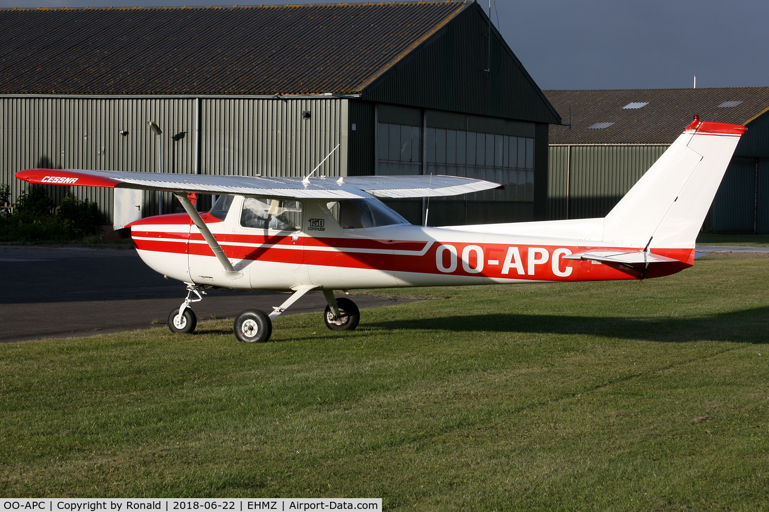 OO-APC, 1976 Cessna 150M C/N 15078295, at ehmz