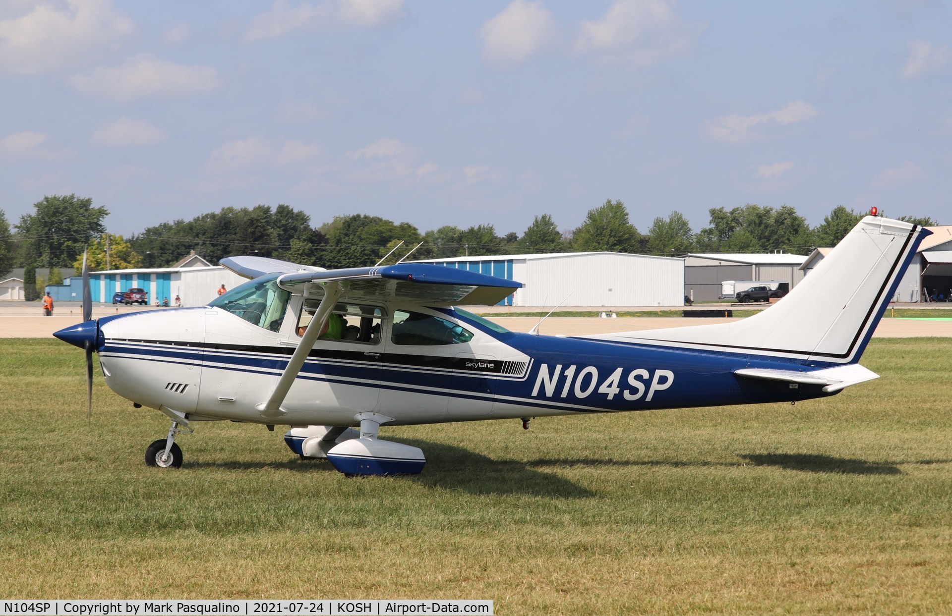 N104SP, 1973 Cessna 182P Skylane C/N 18261667, Cessna 182P