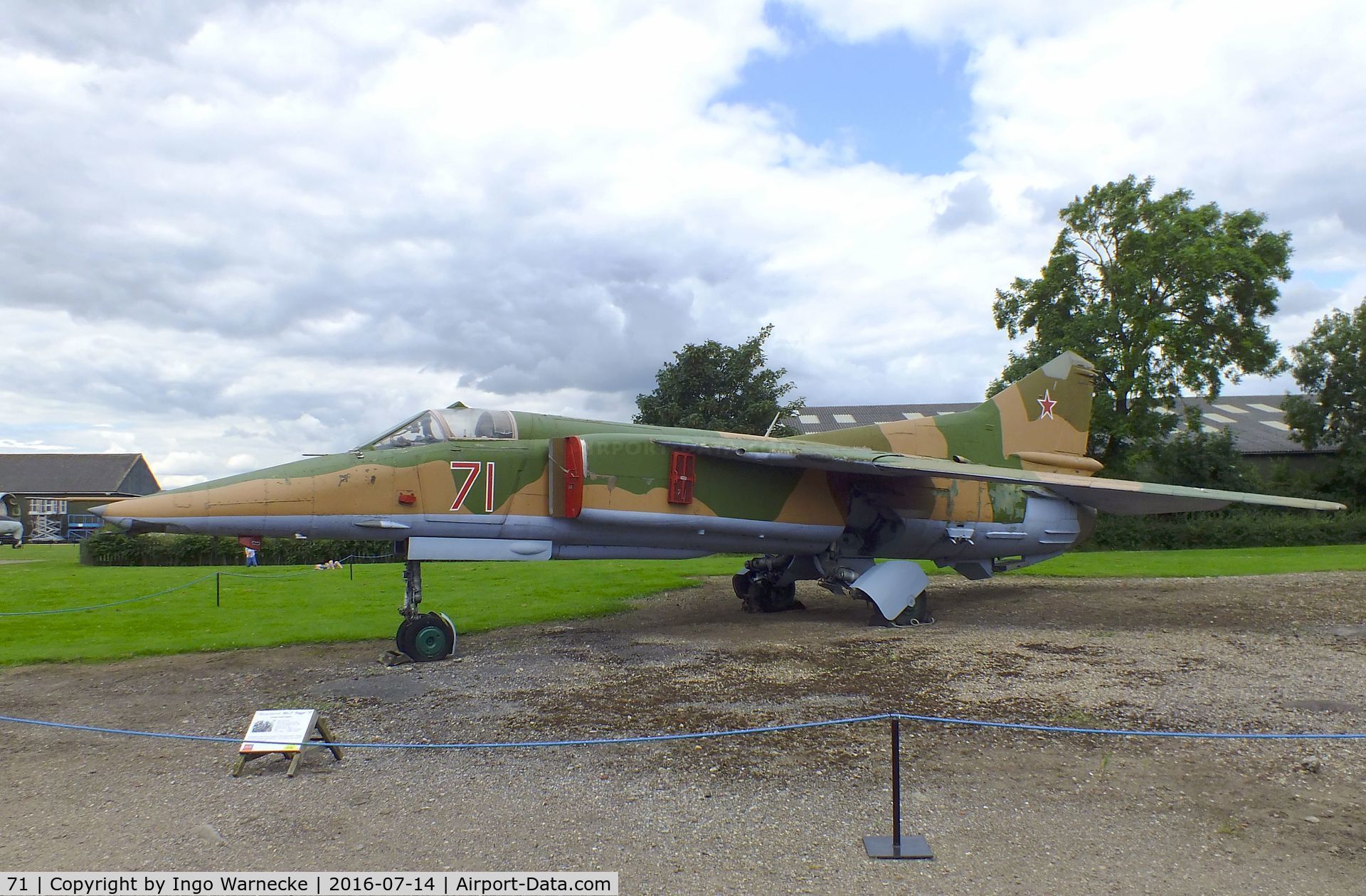 71, Mikoyan-Gurevich MiG-27K C/N 61912507006, Mikoyan i Gurevich MiG-27K FLOGGER-J2 at the Newark Air Museum
