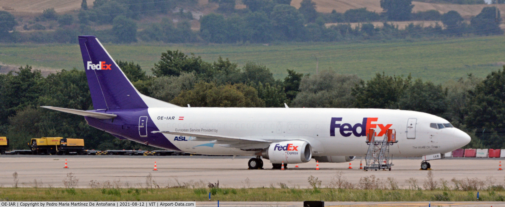 OE-IAR, 1998 Boeing 737-4M0 C/N 29208, Aeropuerto de Foronda - Vitoria-Gasteiz - Euskadi - España