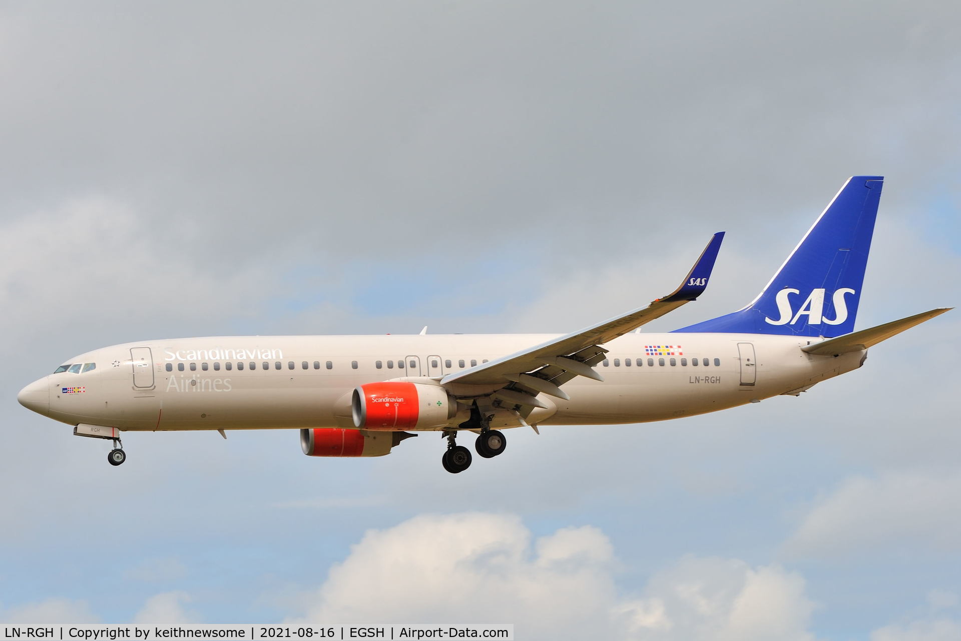 LN-RGH, 2013 Boeing 737-86N C/N 41266, Arriving at Norwich.