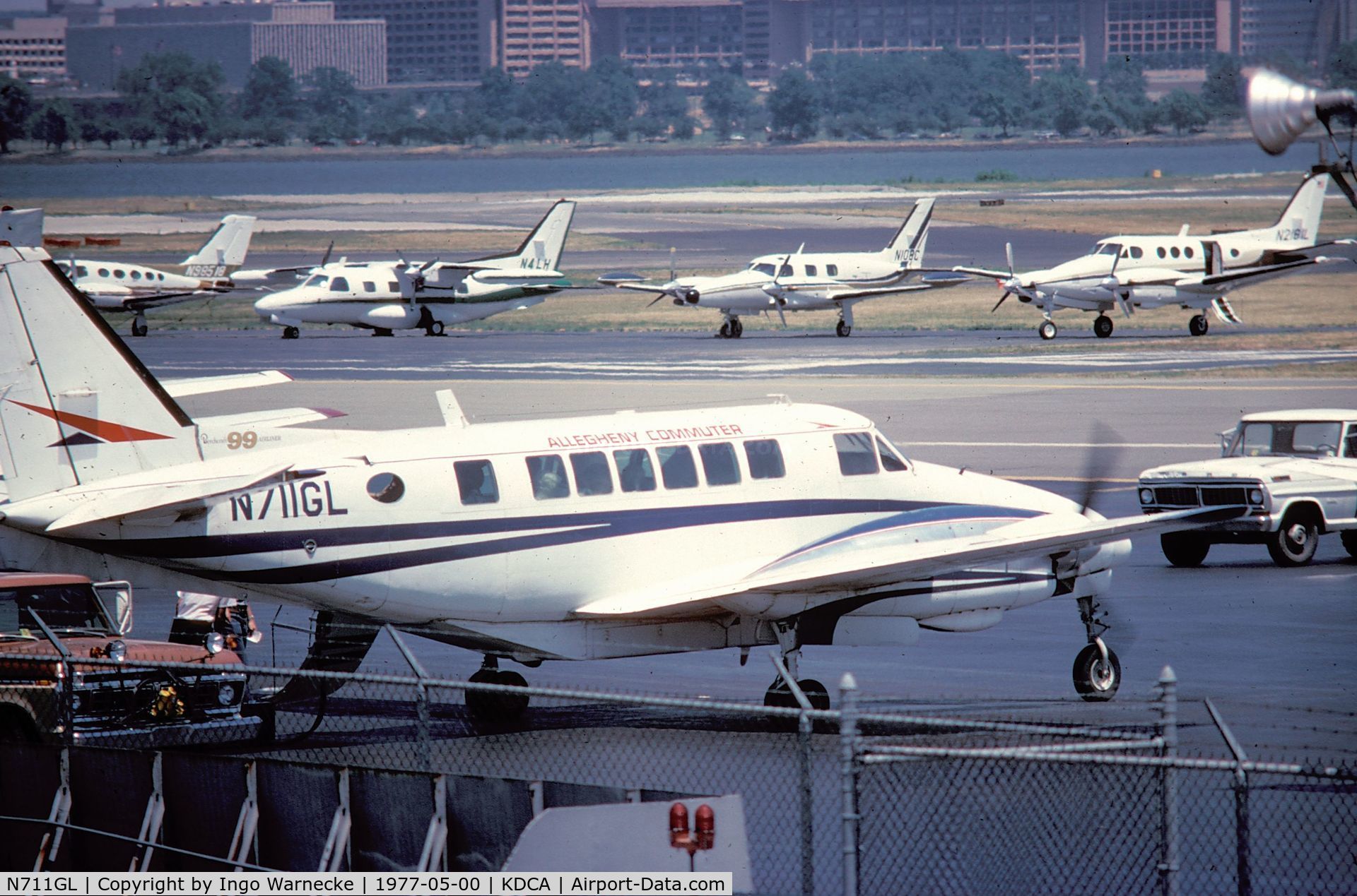 N711GL, 1969 Beech 99A C/N U116, Beechcraft 99A of Allegheny Commuter at Washington National Airport, Washington DC