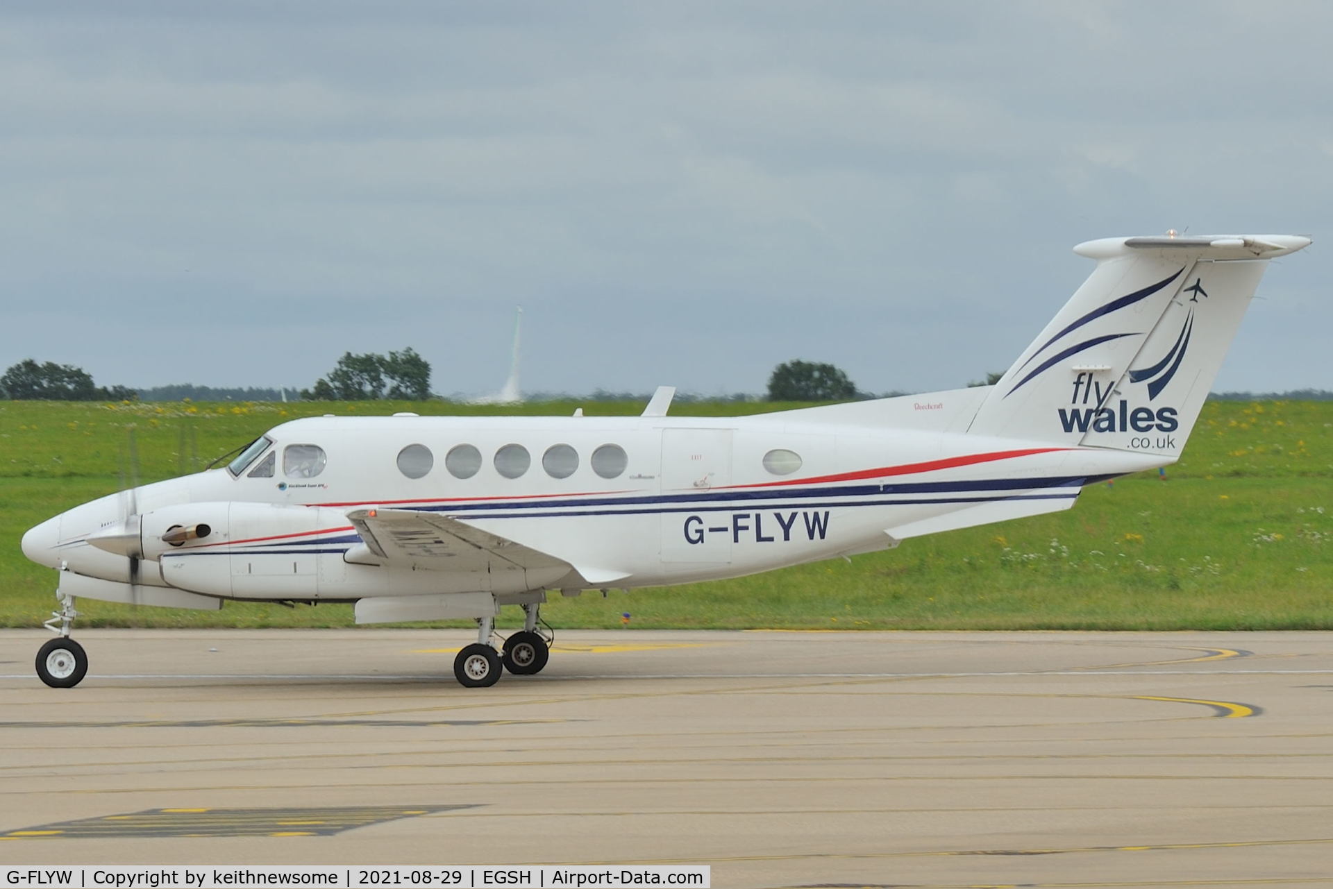 G-FLYW, 1977 Beech 200 Super King Air C/N BB-209, Arriving at Norwich.