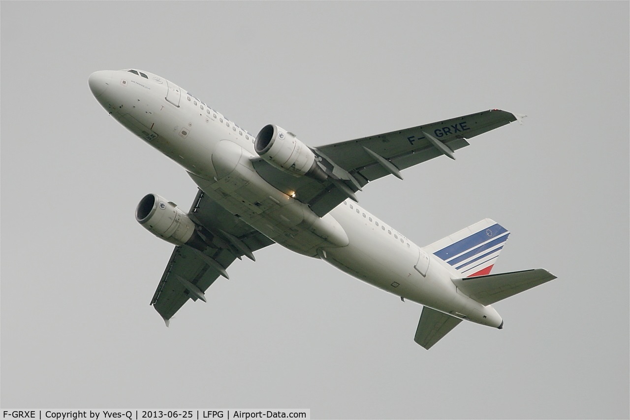 F-GRXE, 2002 Airbus A319-111 C/N 1733, Airbus A319-111, Take off rwy 27L, Roissy Charles De Gaulle airport (LFPG-CDG)