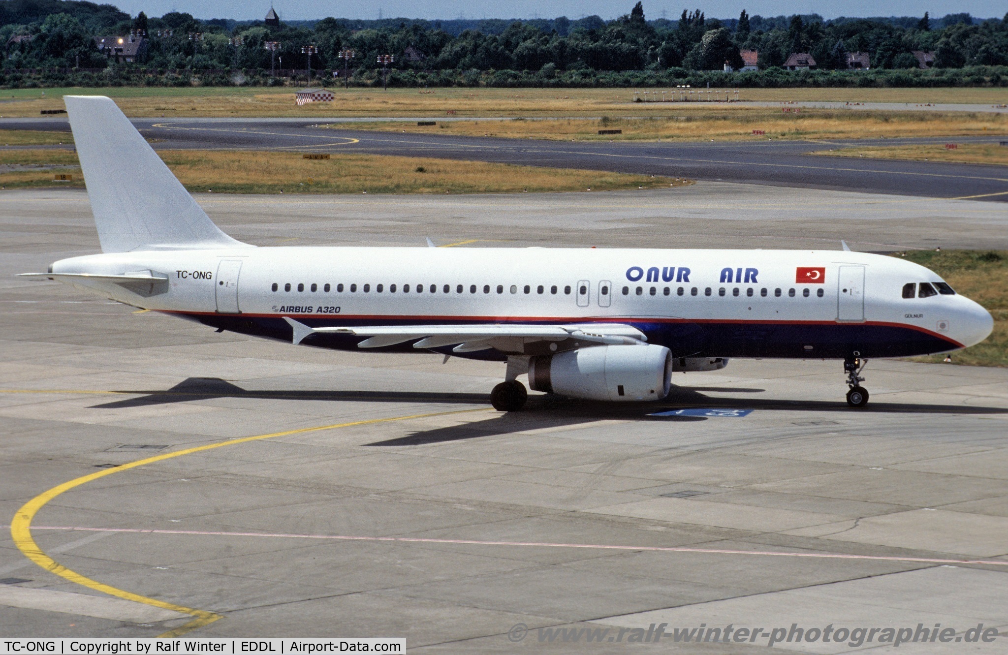 TC-ONG, 1992 Airbus A320-231 C/N 361, Airbus A320-231 - 8Q OHY Onur Air - 361 - TC-ONG - DUS