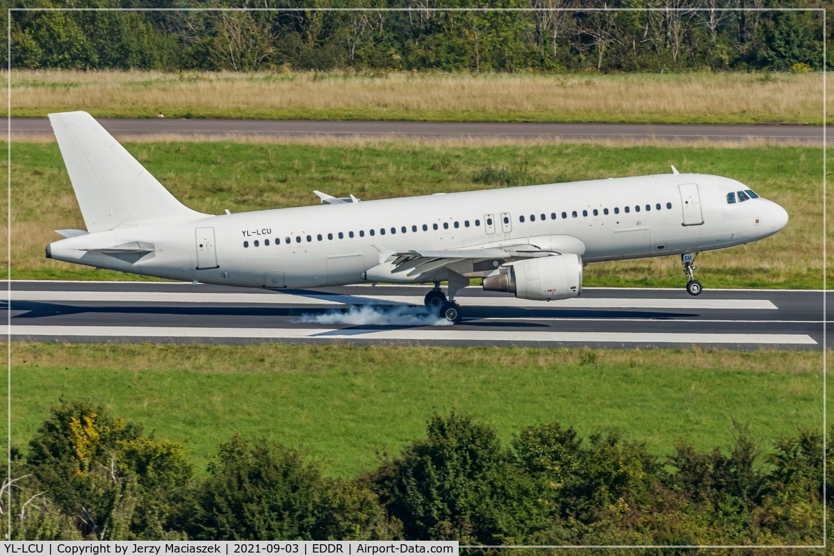 YL-LCU, 2002 Airbus A320-214 C/N 1762, 2002 Airbus A320-214, c/n: 1762