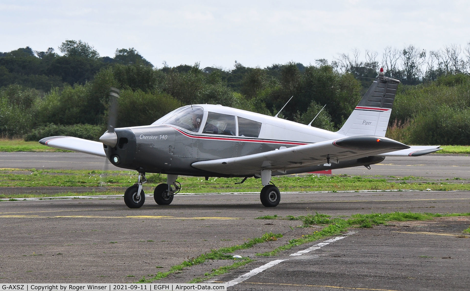 G-AXSZ, 1969 Piper PA-28-140 Cherokee C/N 28-26188, Visiting Cherokee.