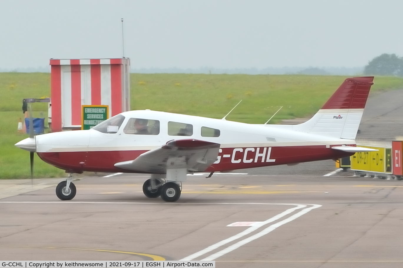 G-CCHL, 1998 Piper PA-28-181 Cherokee Archer III C/N 2843176, Arriving at Norwich.