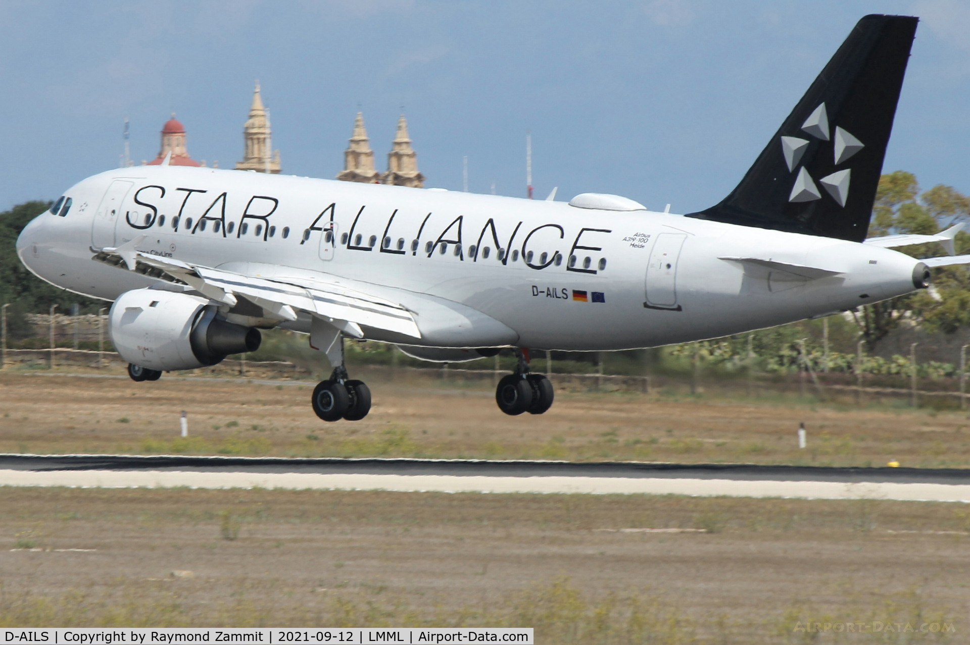 D-AILS, 1997 Airbus A319-114 C/N 729, A319 D-AILS Star Alliance Lufthansa