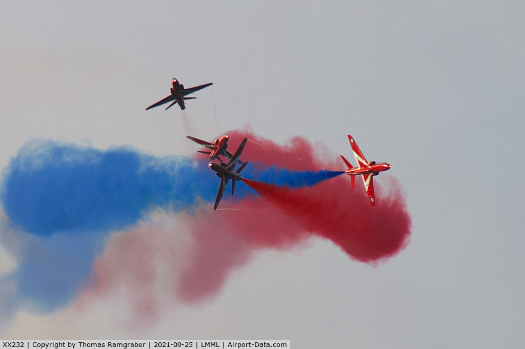 XX232, 1978 Hawker Siddeley Hawk T.1 C/N 068/312068, United Kingdom - Royal Air Force (RAF) British Aerospace Hawk T.1 (Red Arrows)