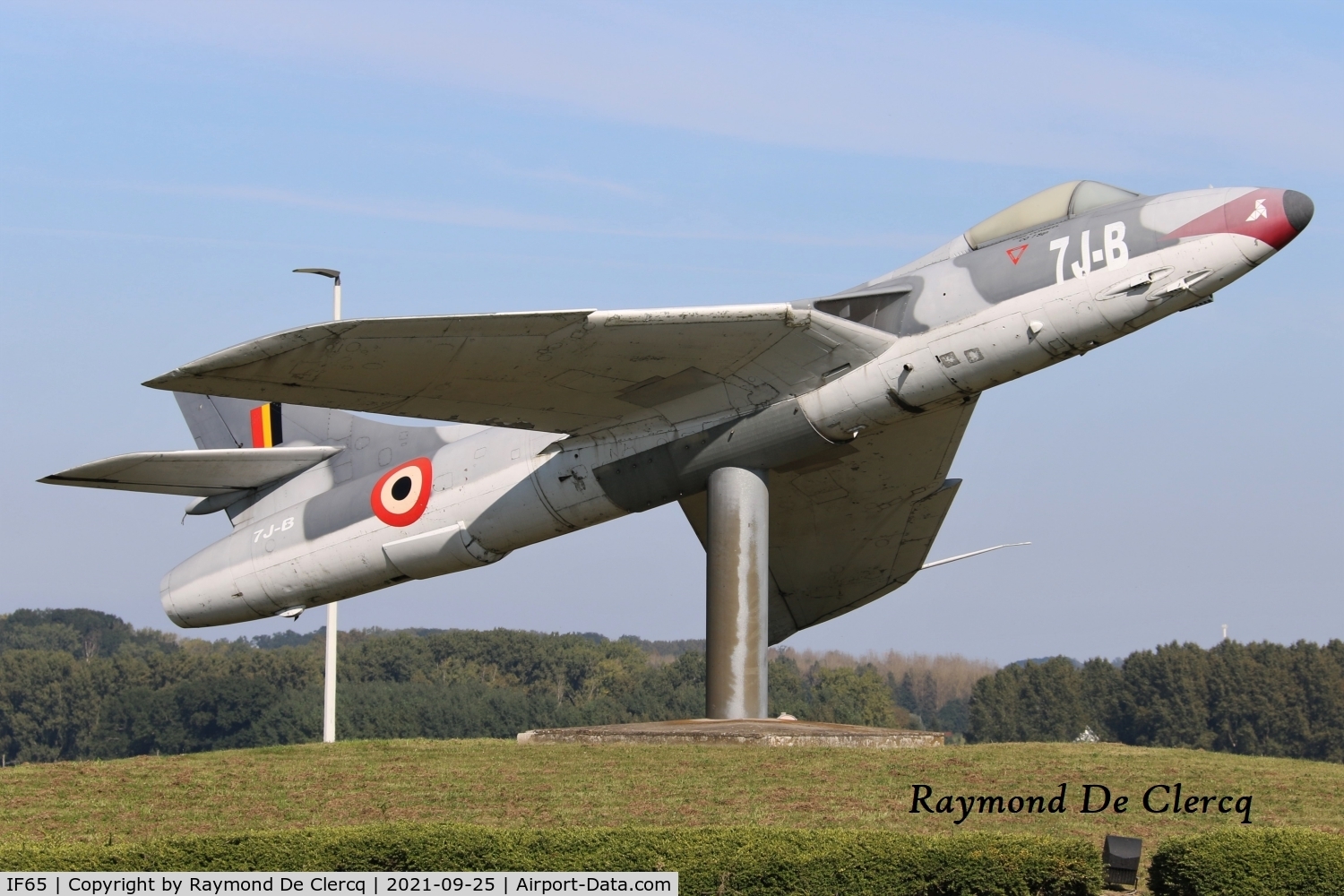 IF65, 1958 Hawker Hunter F.6 C/N 8815, At roundabout Chièvres.