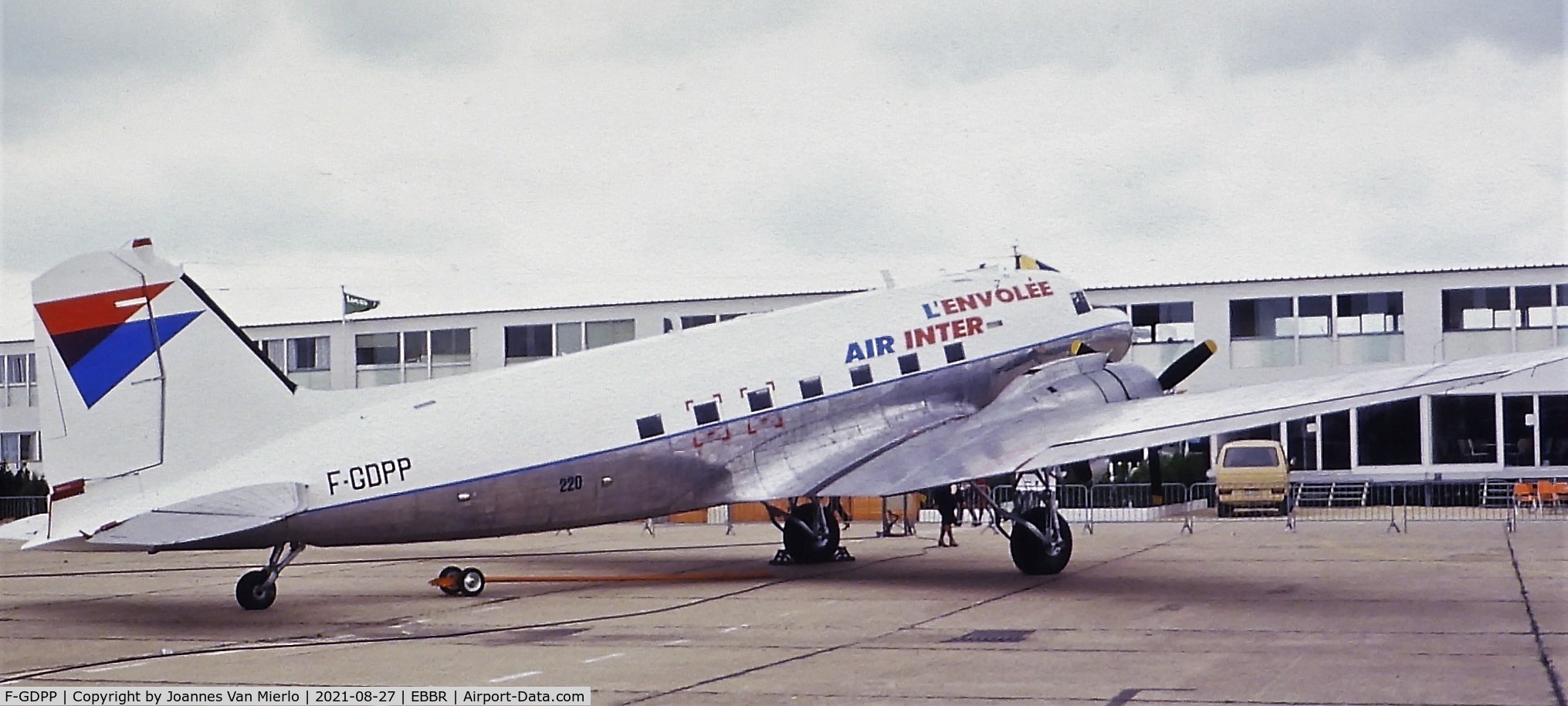 F-GDPP, 1943 Douglas C-47A-1-DL  Skytrain C/N 9172, Slide scan