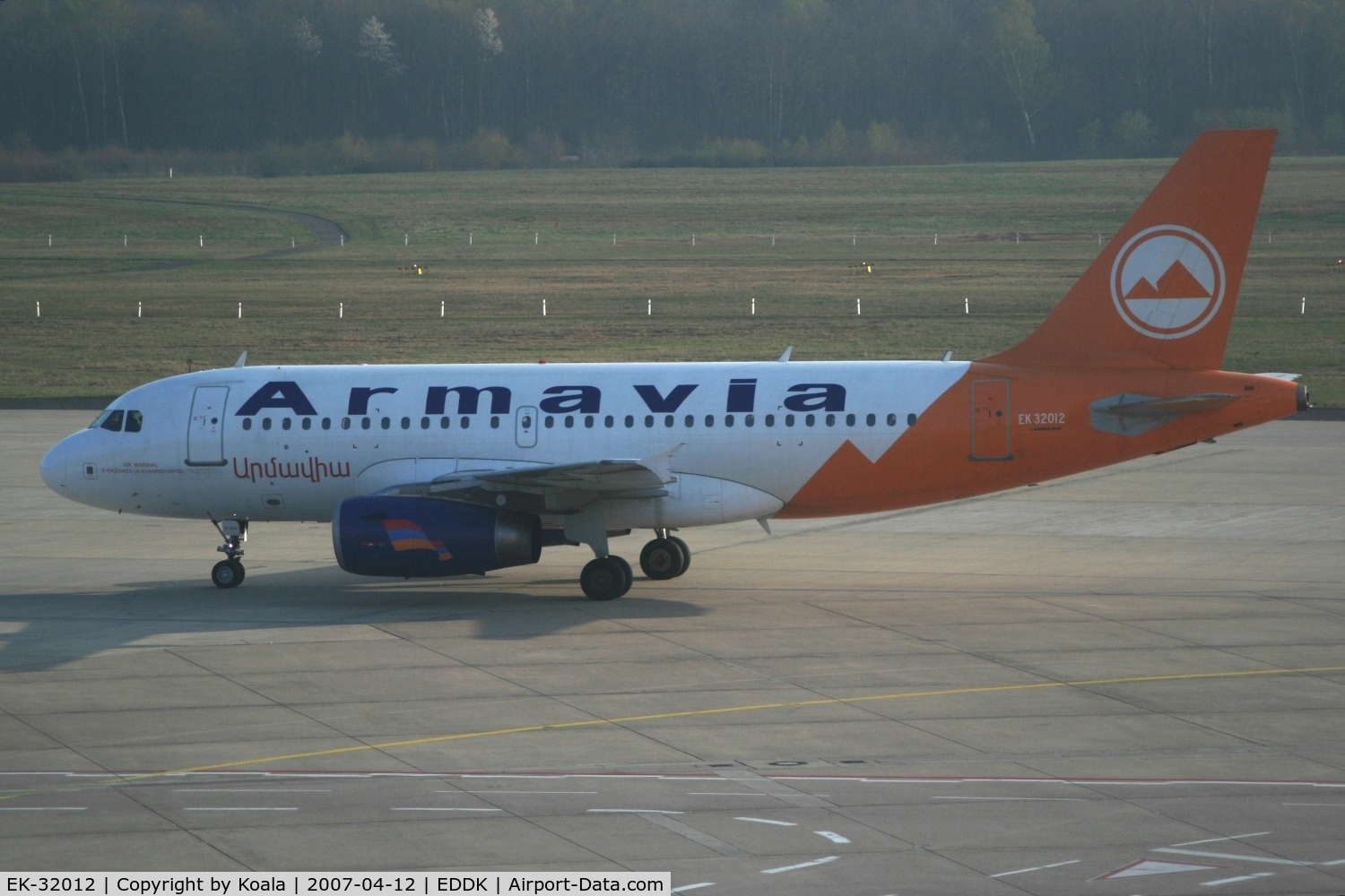 EK-32012, 2004 Airbus A319-132 C/N 2362, Early Morning arrival