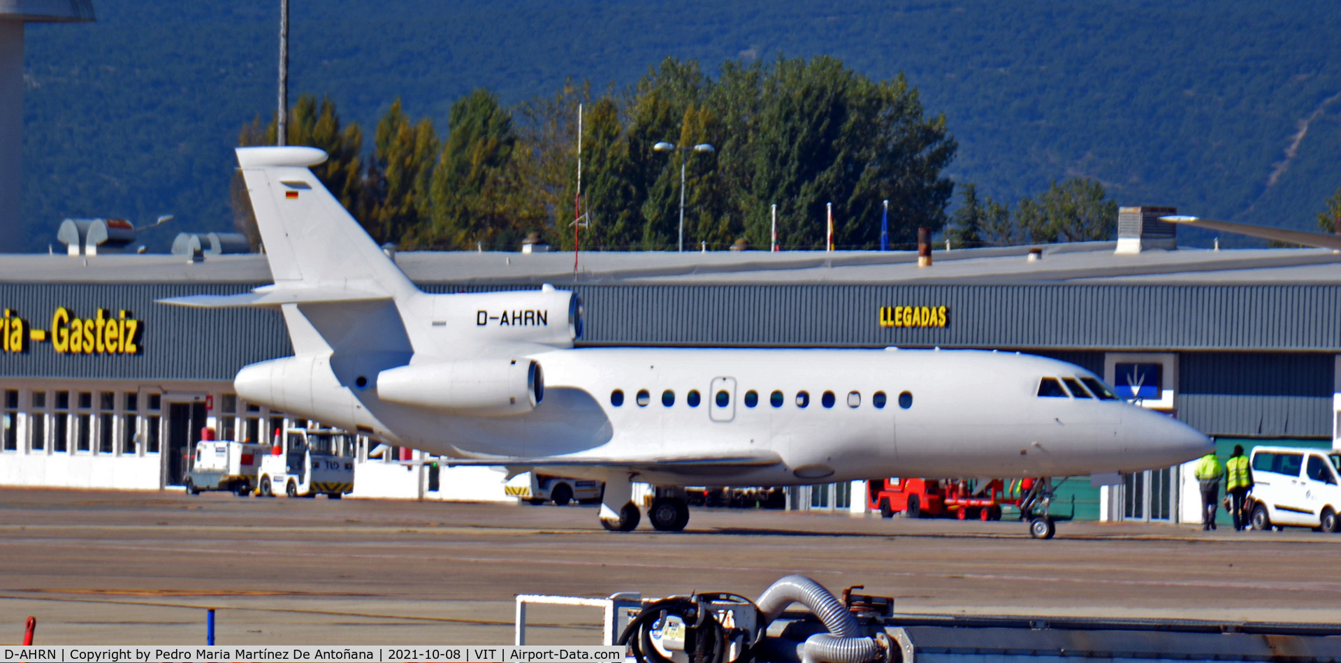 D-AHRN, 2001 Dassault Falcon 900EX C/N 96, Aeropuerto de Foronda - Vitoria-Gasteiz - Euskadi - España