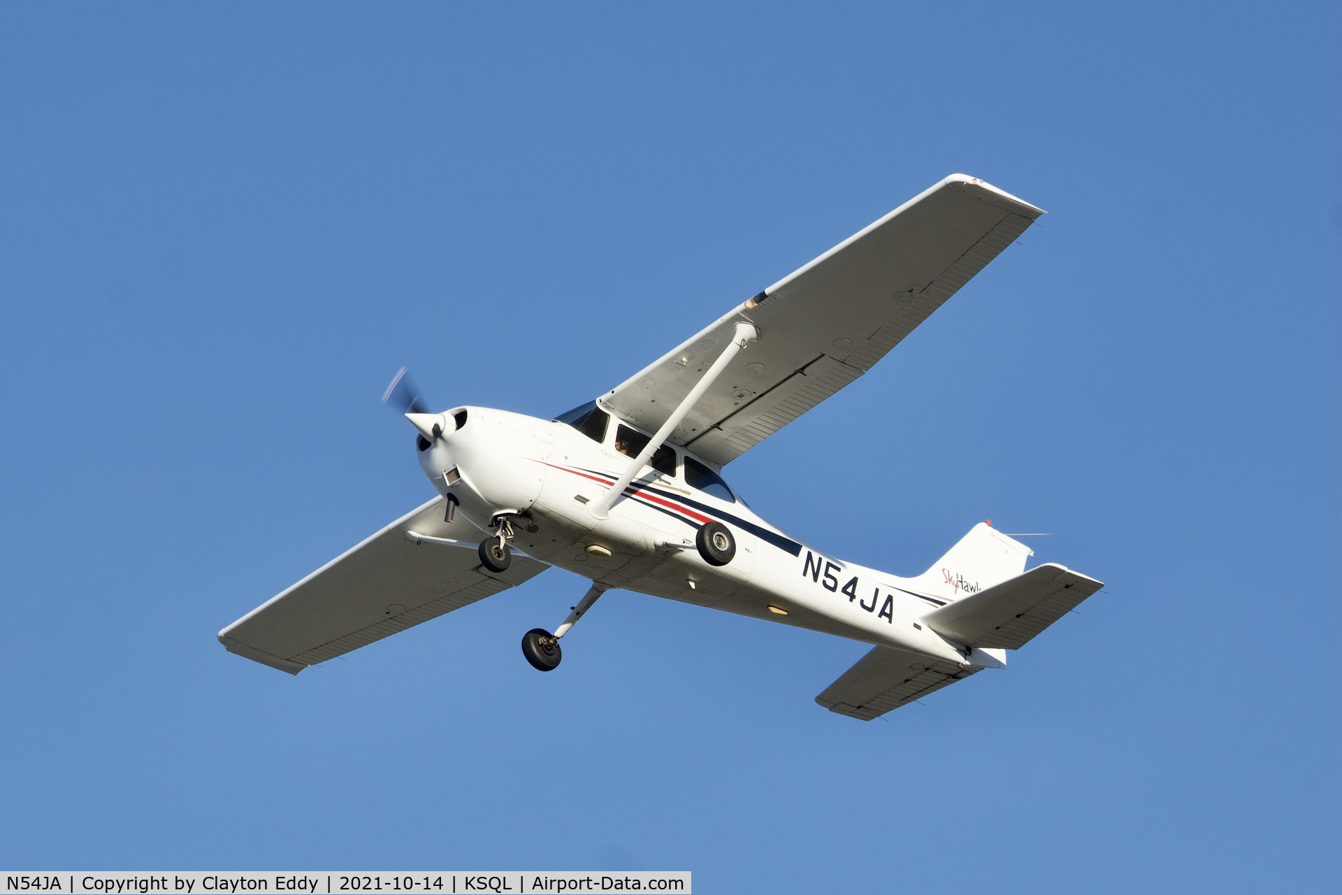 N54JA, 1998 Cessna 172R C/N 17280607, San Carlos airport California 2021.