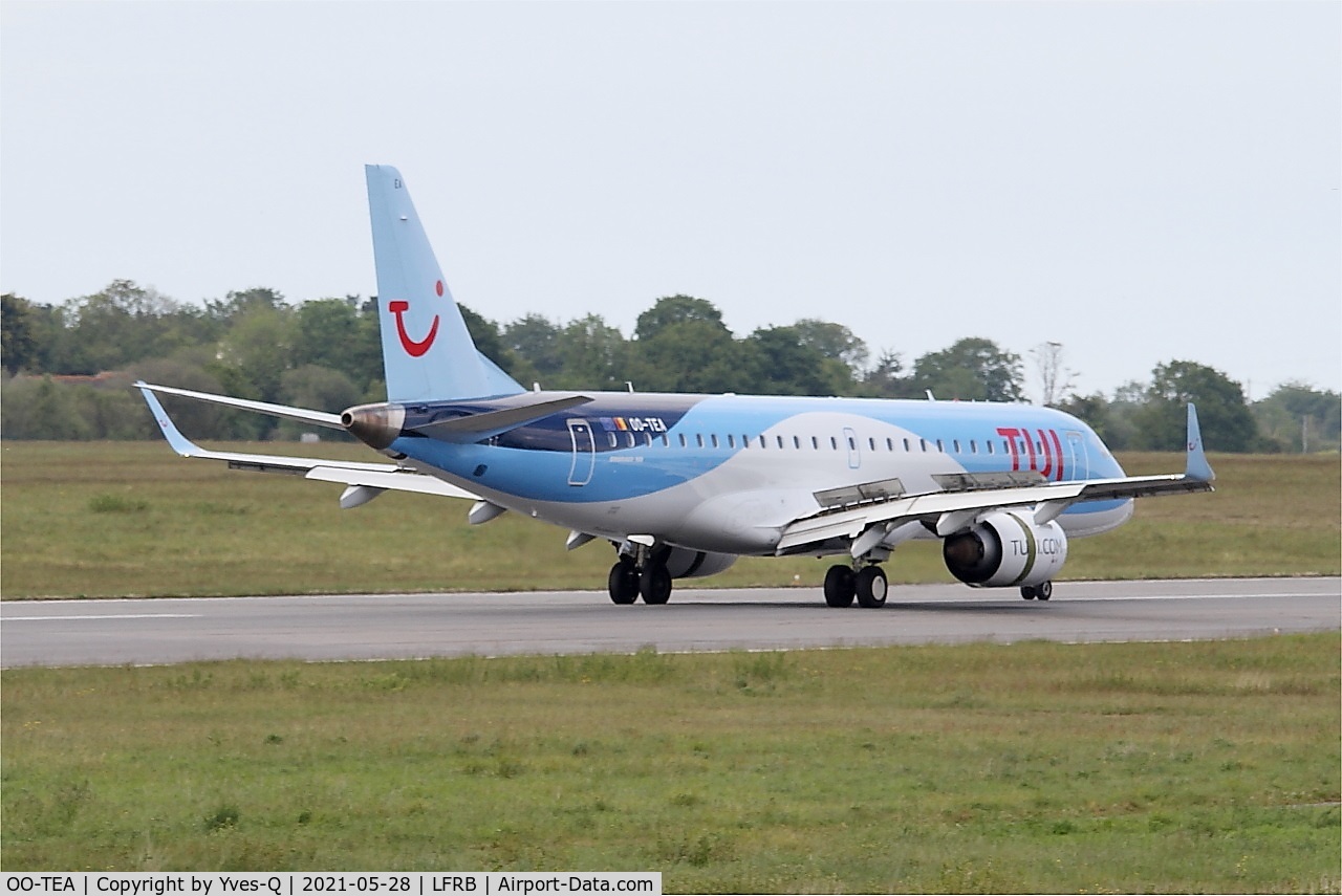 OO-TEA, 2014 Embraer 190LR (ERJ-190-100LR) C/N 19000665, Embraer 190LR, Reverse Thrust landing rwy 07R, Brest-Bretagne Airport (LFRB-BES)
